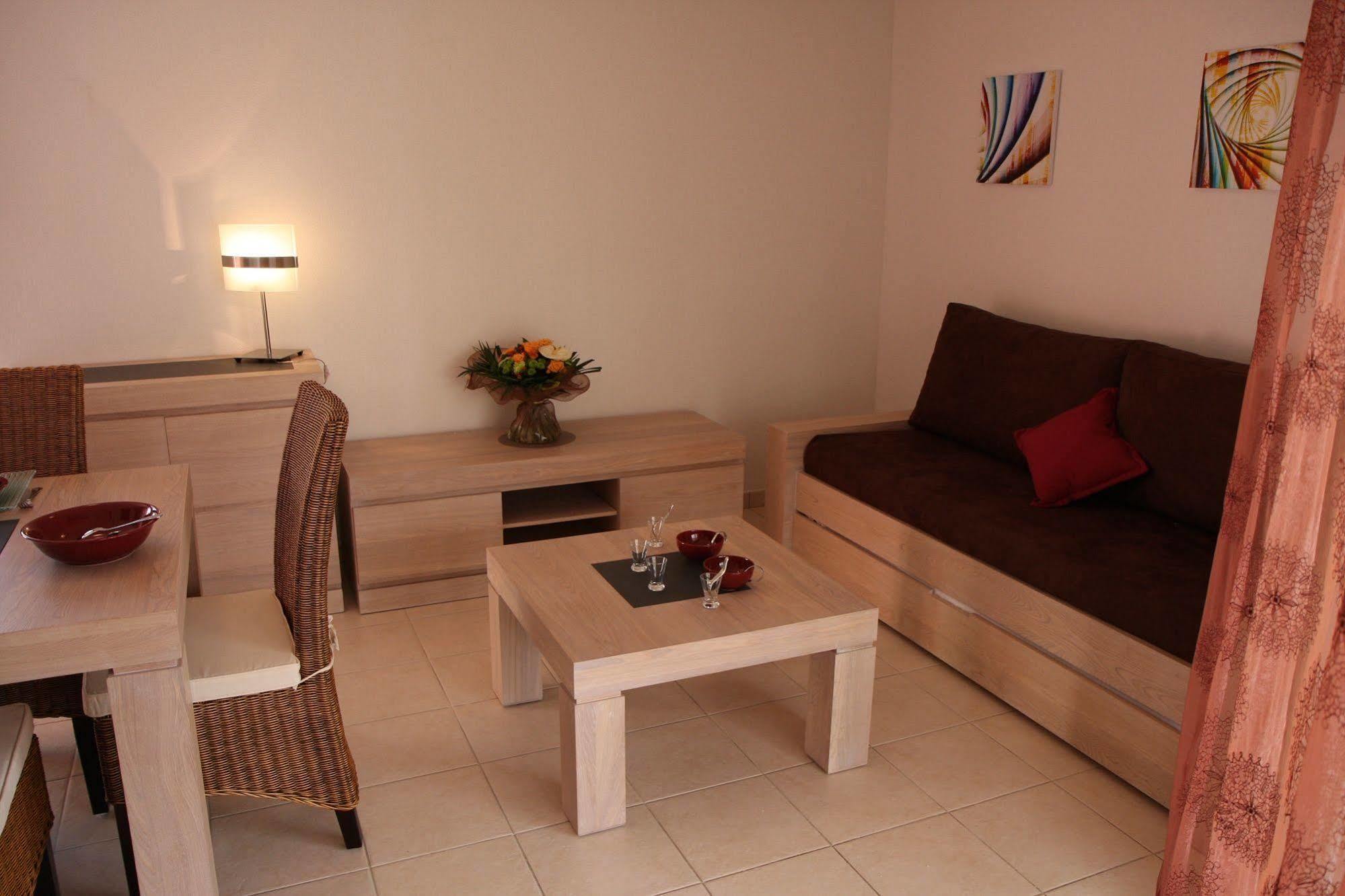 Le Domaine De Manon Aparthotel ตูลง ภายนอก รูปภาพ